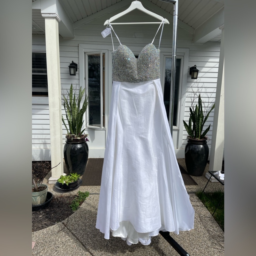 Special occasion dress 💁‍♀️🥂